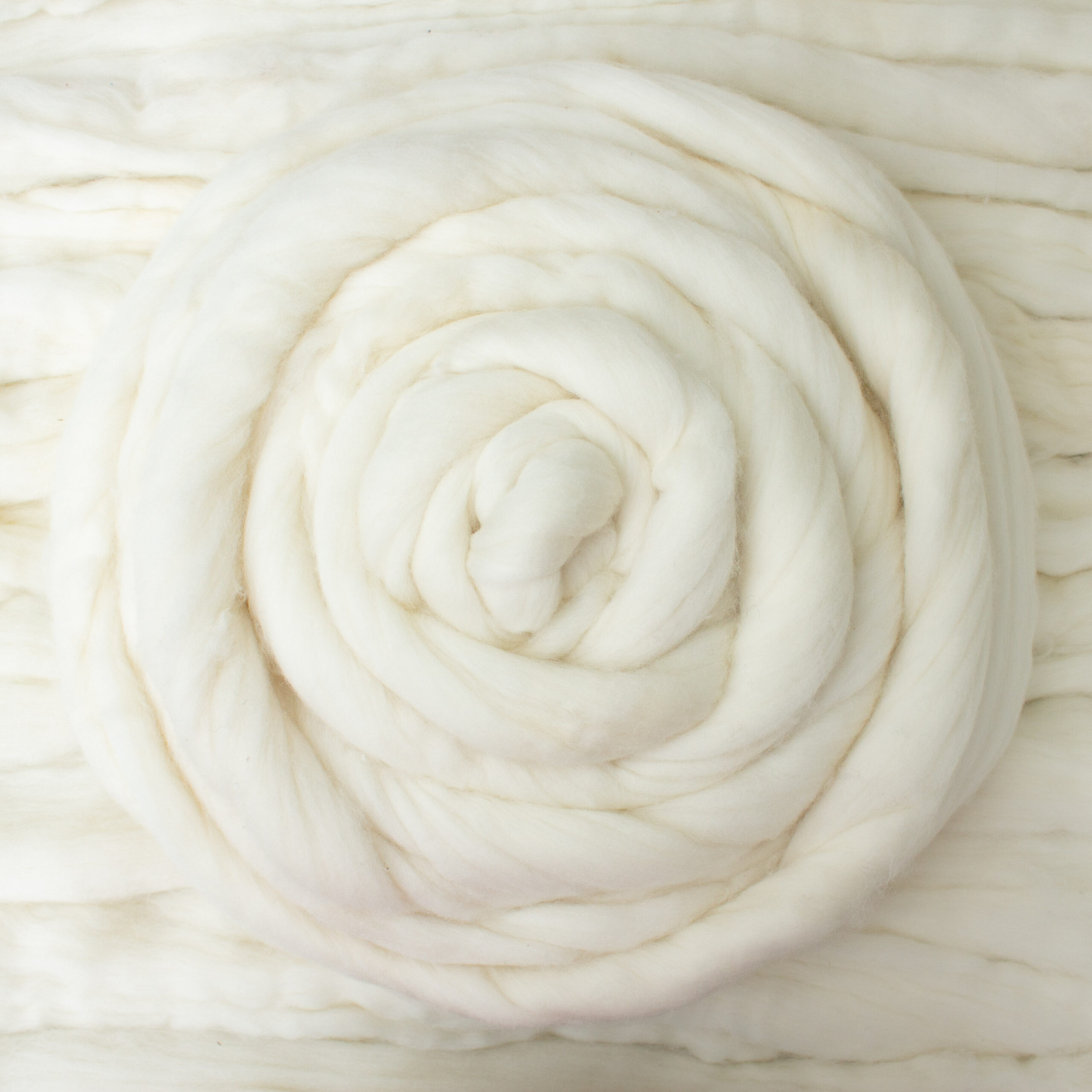 Dandelion - 18 microns - Superwash Merino - 1 lbs